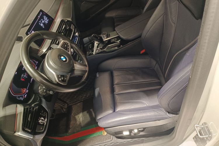 BMW 5 Series (Imported) 2019 #15 BMW 5 Series (Imported) 2019 car image #15