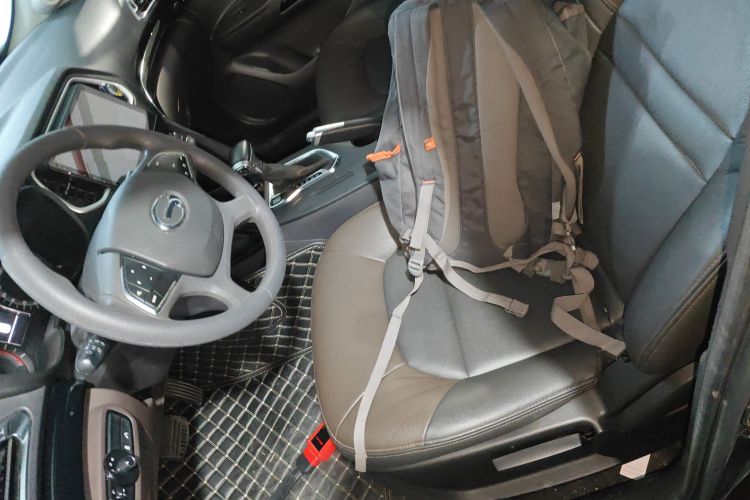 GAC Trumpchi GS4 2017 #15 GAC Trumpchi GS4 2017 car image #15