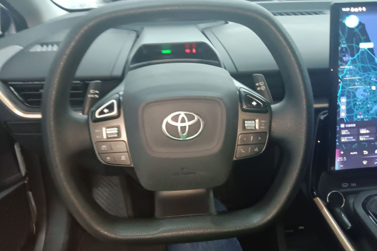 Toyota bZ3 2023 immagine di auto #15