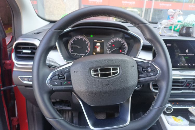 GEELY Coolray 2019 #15 GEELY Coolray 2019 car image #15