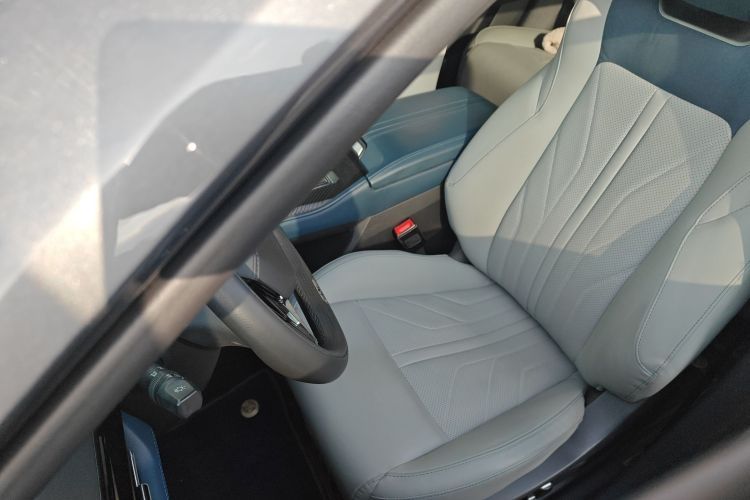 Changan UNI-K iDD 2023 car image #15