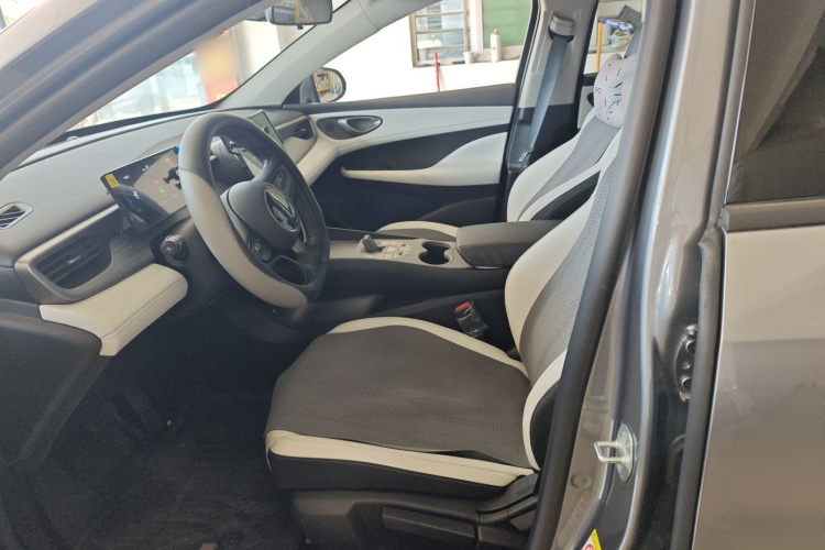 BYD Seal 05 DM-i 2025 car image #15
