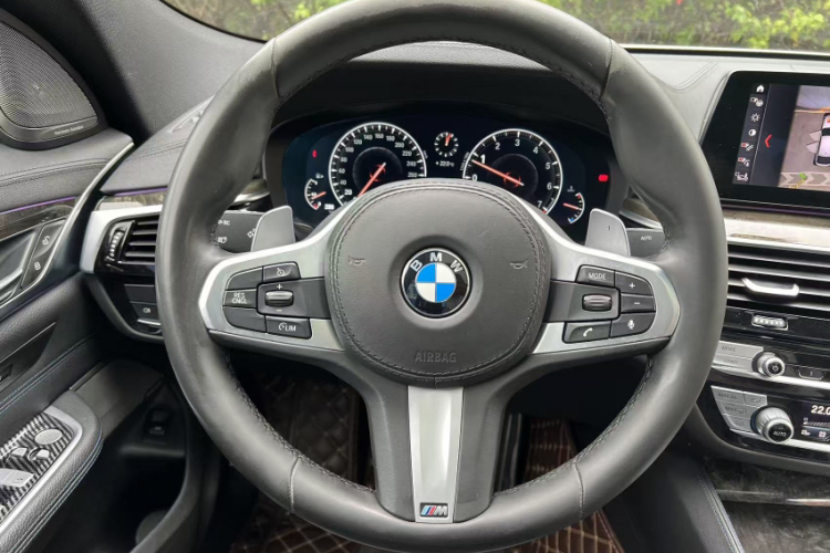 BMW 6 Series GT 2019 car image #15