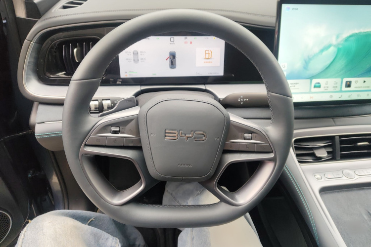 BYD Sea Lion 07 DM-i 2025 car image #15