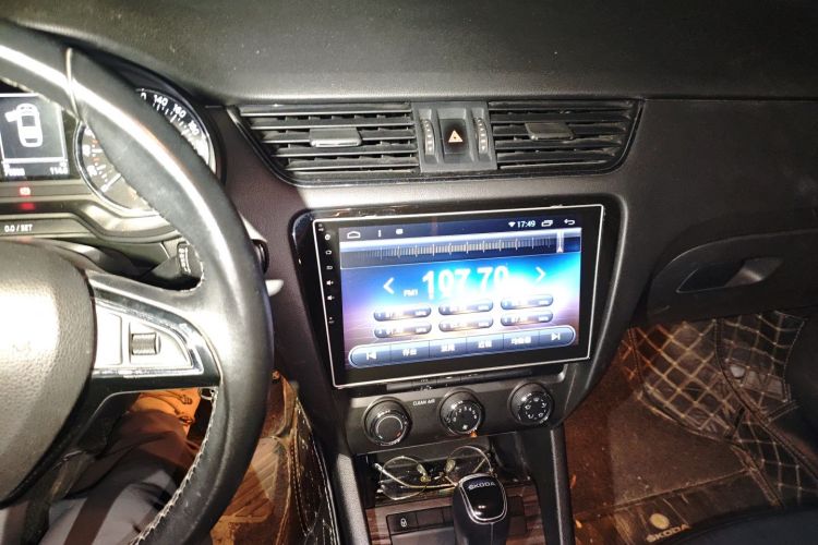 Skoda Octavia 2016 car image #15