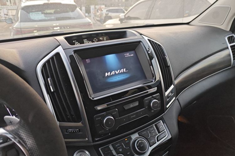 Haval H9 2018 car image #15
