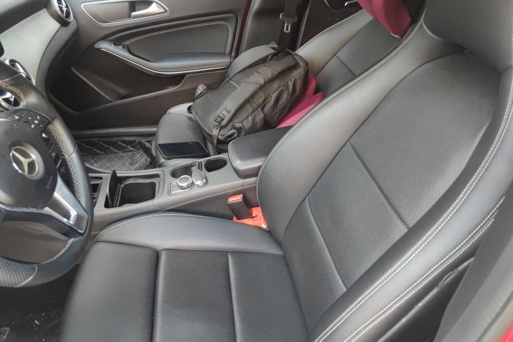 Mercedes-Benz GLA Class 2016 car image #15