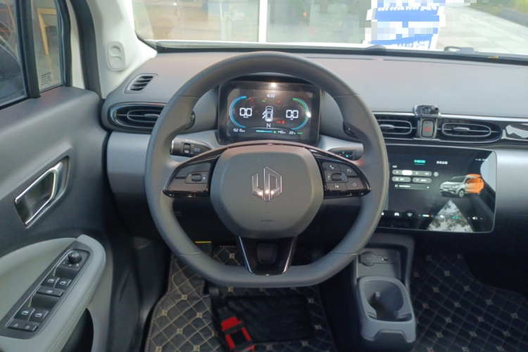 零跑汽车 零跑T03 2024 汽车图片 #15