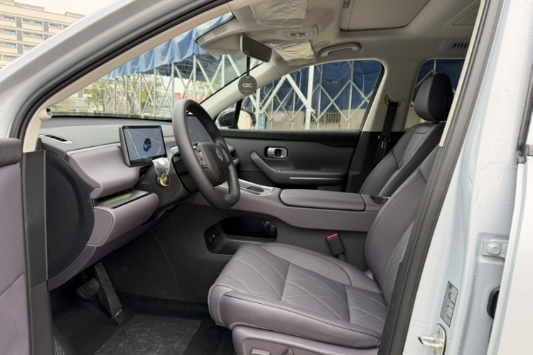 Leapmotor C16 2025 car image #15