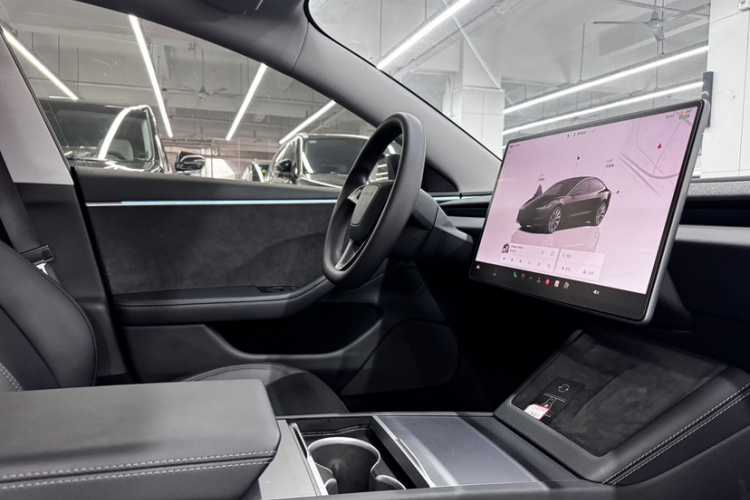 Tesla Model 3 2023 #15 Tesla Model 3 2023 car image #15