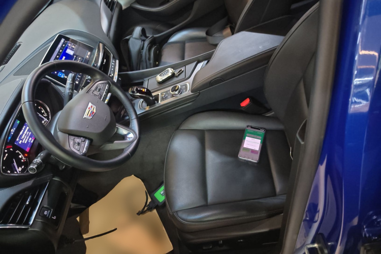 2021 car image #15