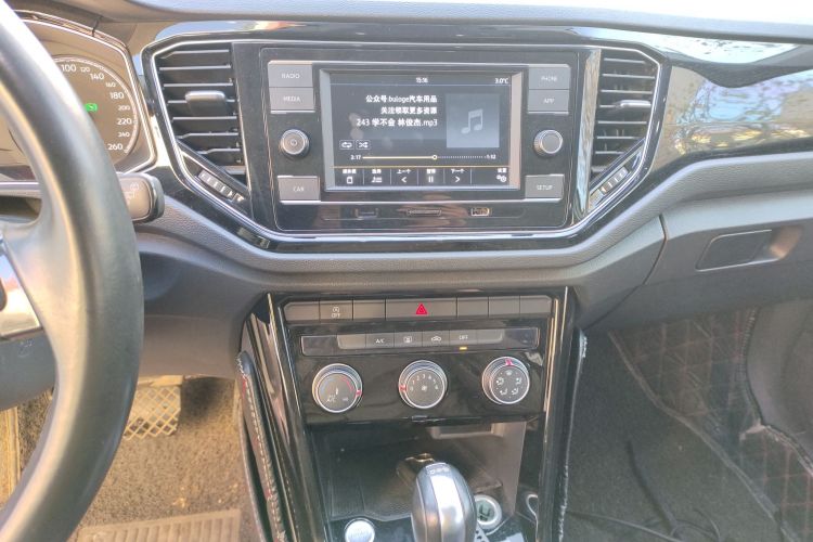 T-Roc 2019 car image #15