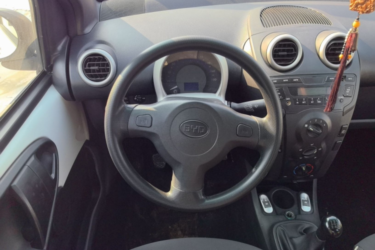 BYD F0 2018 #15 BYD F0 2018 car image #15