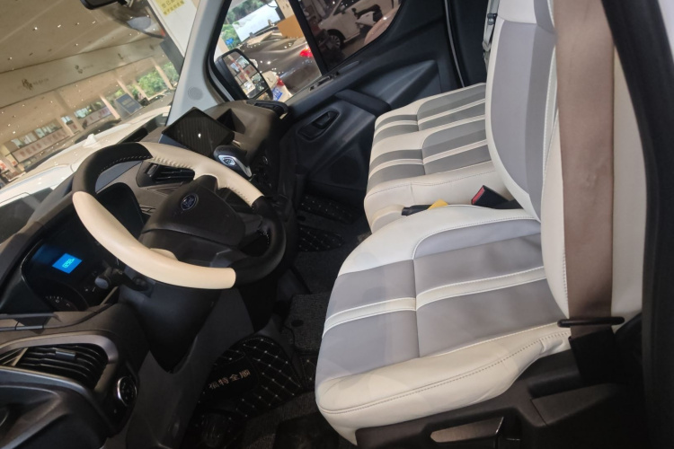 Ford Transit 2019 imagen de coche #15