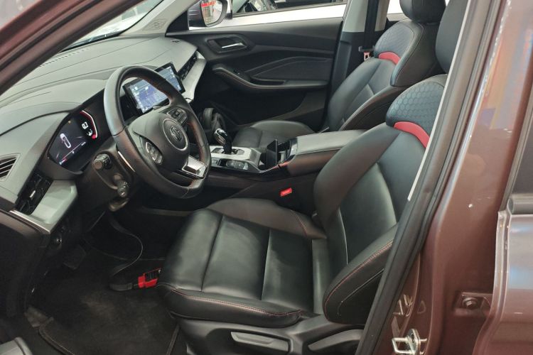 5 2021 immagine di auto #15