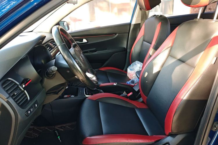 Kia Rio Cross 2018 صورة سيارة #15