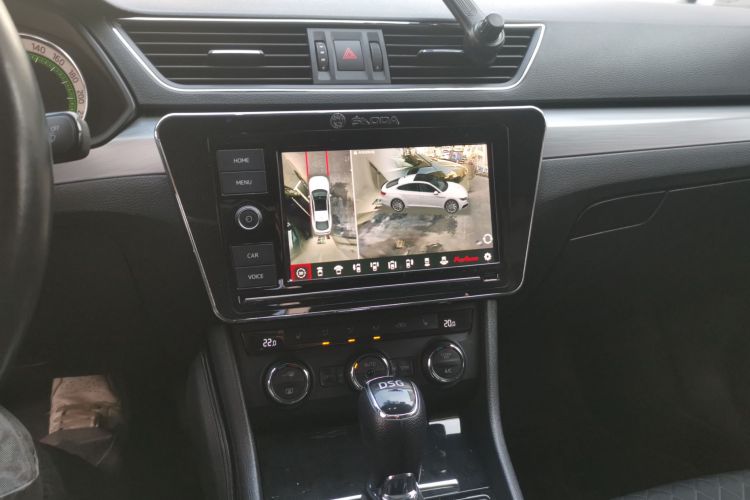 Skoda Superb 2018 #15 Skoda Superb 2018 car image #15