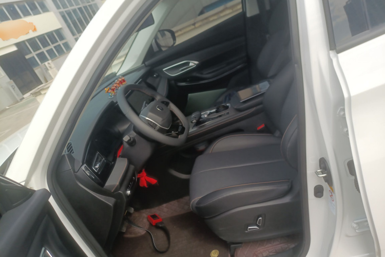 Changan X7 PLUS 2025 car image #15