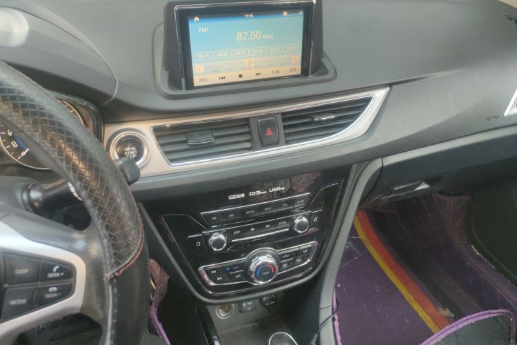 Changan Alsvin V7 2016 #15 Changan Alsvin V7 2016 car image #15