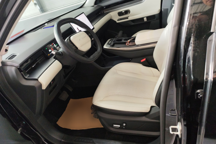 Dashing 2023 car image #15