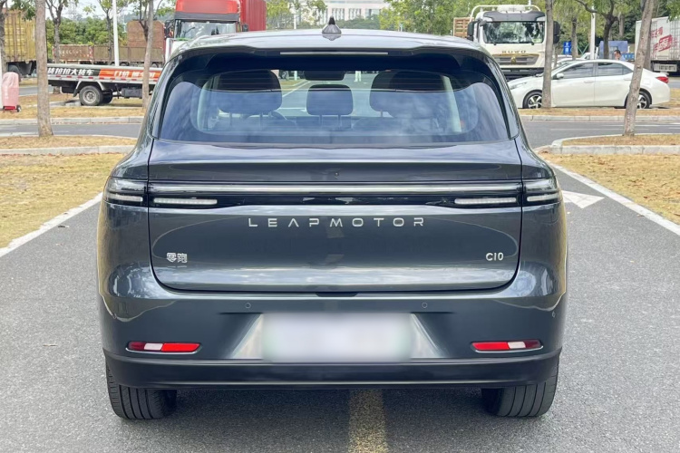 零跑汽车 零跑C10 2024 汽车图片 #15
