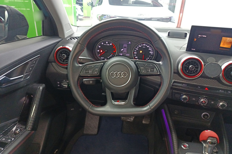 Q2L 2023 car image #15