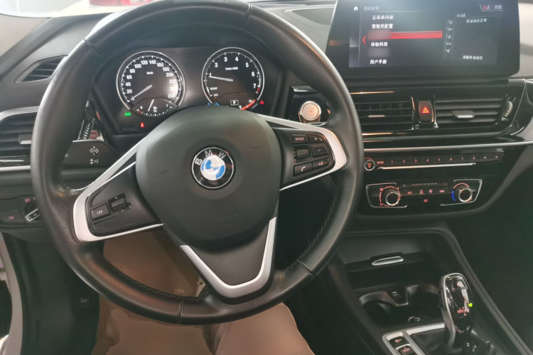 BMW 1 Series 2021 car image #15