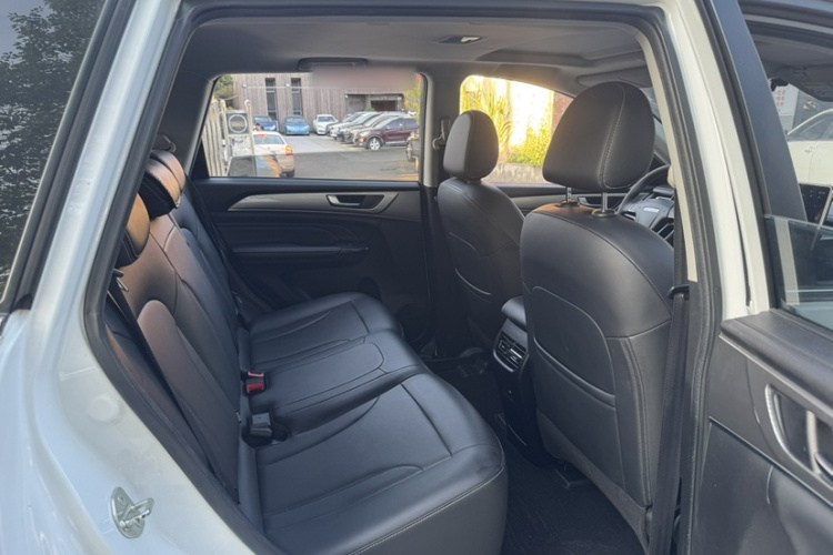 Haval M6 2021 immagine di auto #15