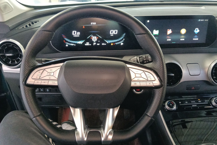 Forthing T5 EVO 2023 car image #15