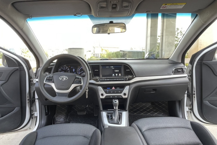 2018 #15 2018 car image #15