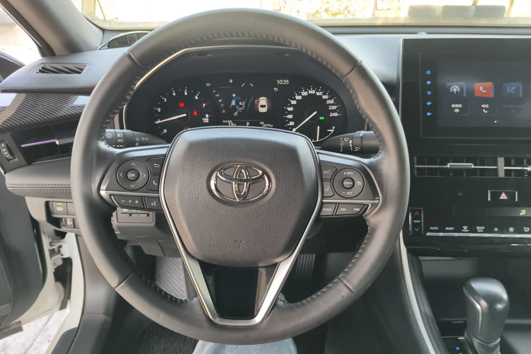 Toyota Avalon 2023 car image #15