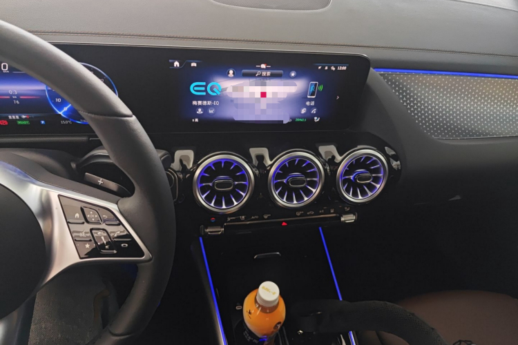 Mercedes-Benz EQA Class 2025 #15 Mercedes-Benz EQA Class 2025 immagine di auto #15