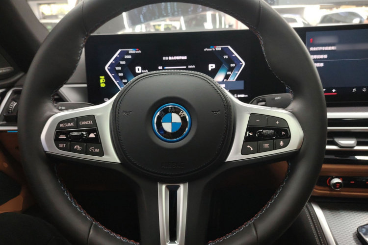 BMW i4 M50 2024 car image #15