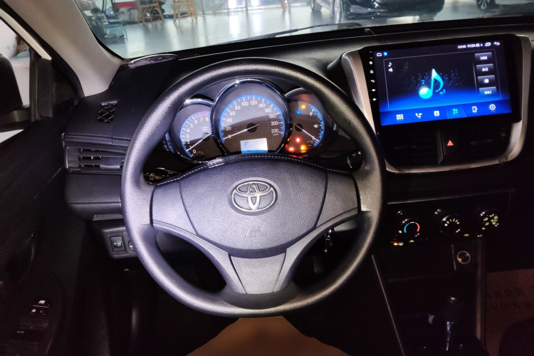 Vios 2017 car image #15