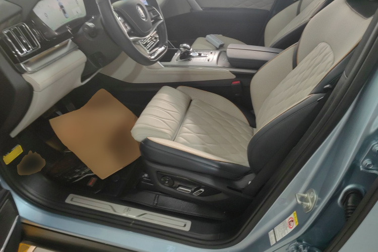 BYD Tang New Energy 2023 #15 BYD Tang New Energy 2023 car image #15