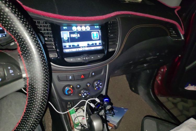Chevrolet Tracker 2017 #15 Chevrolet Tracker 2017 car image #15