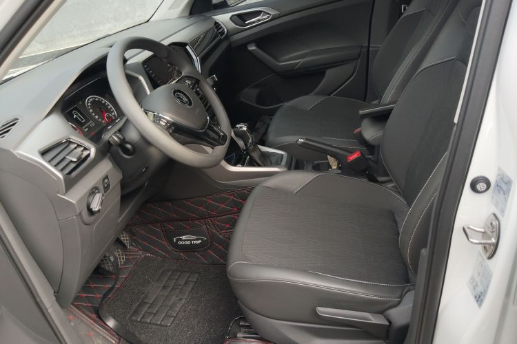 Volkswagen T-Cross 2020 car image #15
