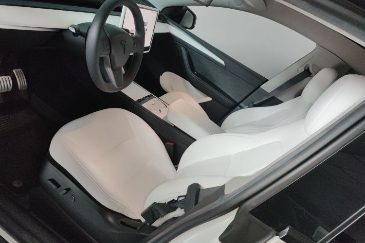 Tesla Model Y 2023 #15 Tesla Model Y 2023 car image #15