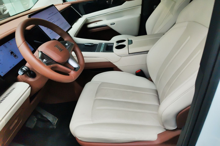 BYD Xia 2024 car image #15