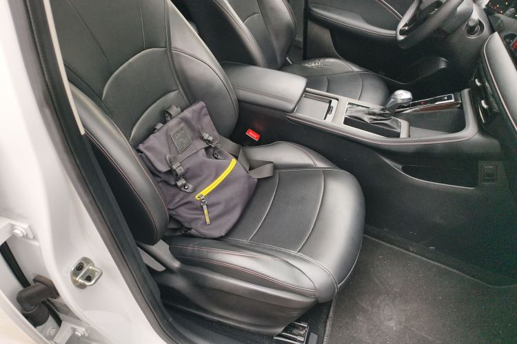 Roewe i5 2023 car image #15