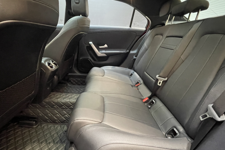 Mercedes-Benz A Class 2020 car image #15