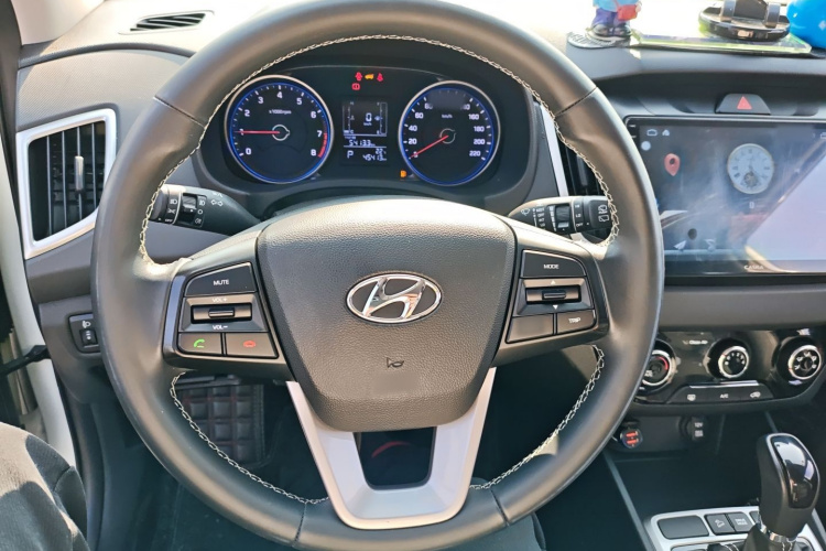 Hyundai ix25 2019 #15 Hyundai ix25 2019 car image #15