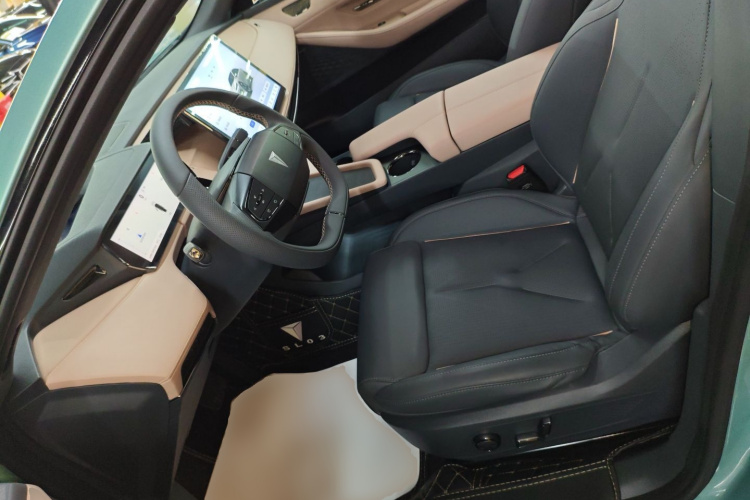 Deepal SL03 2022 car image #15