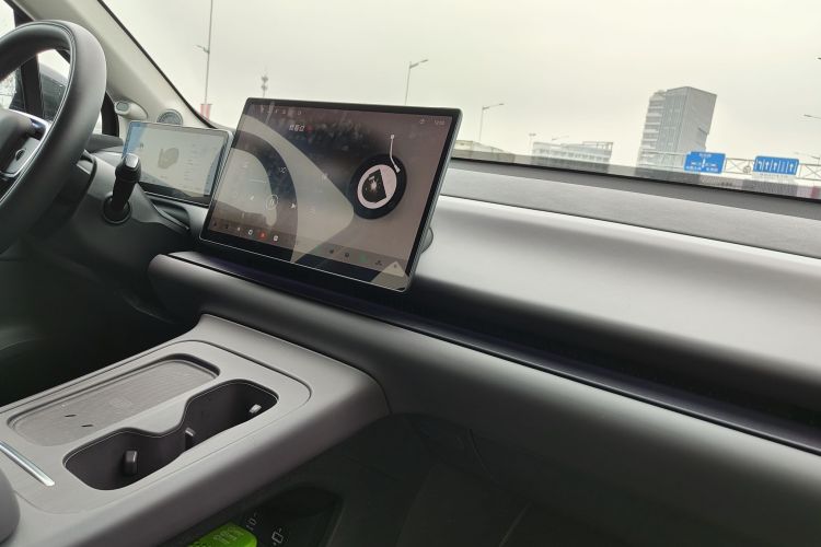 零跑汽车 零跑C10 2024 汽车图片 #15