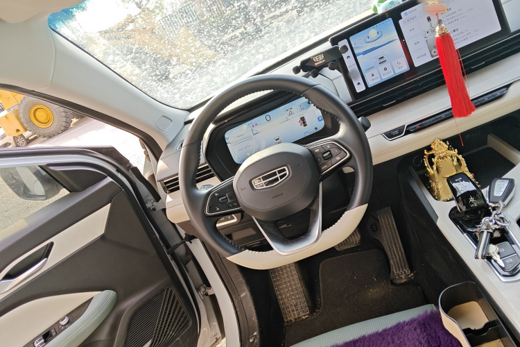 GEELY Emgrand L HiP 2022 car image #15