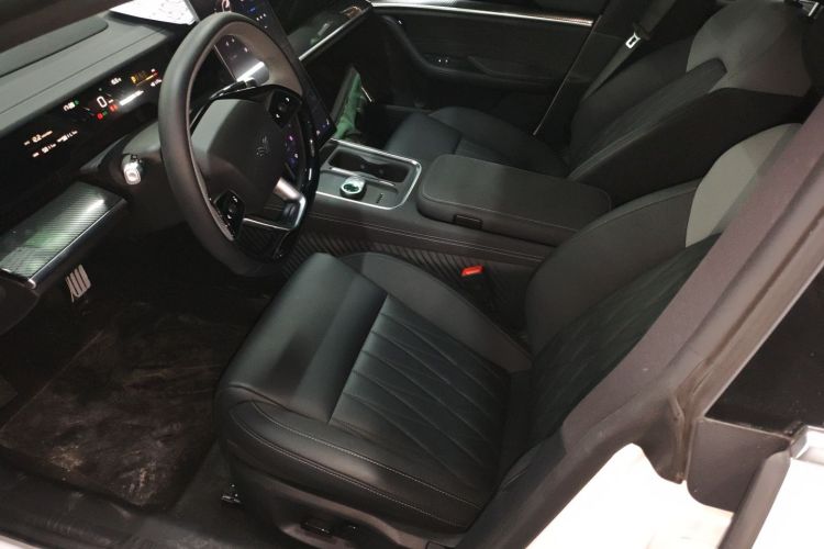 哪吒汽车 哪吒S猎装 2025 #15 哪吒汽车 哪吒S猎装 2025 汽车图片 #15