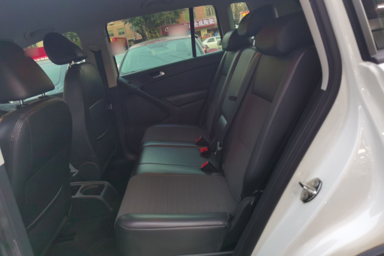 Volkswagen Tiguan 2015 #15 Volkswagen Tiguan 2015 car image #15