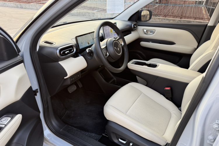 五菱汽车 五菱缤果PLUS 2025 汽车图片 #15