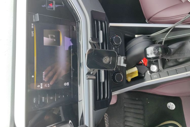 Polo 2021 car image #15