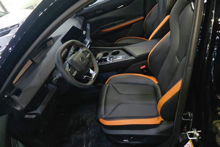 Changan UNI-V 2025 car image #15